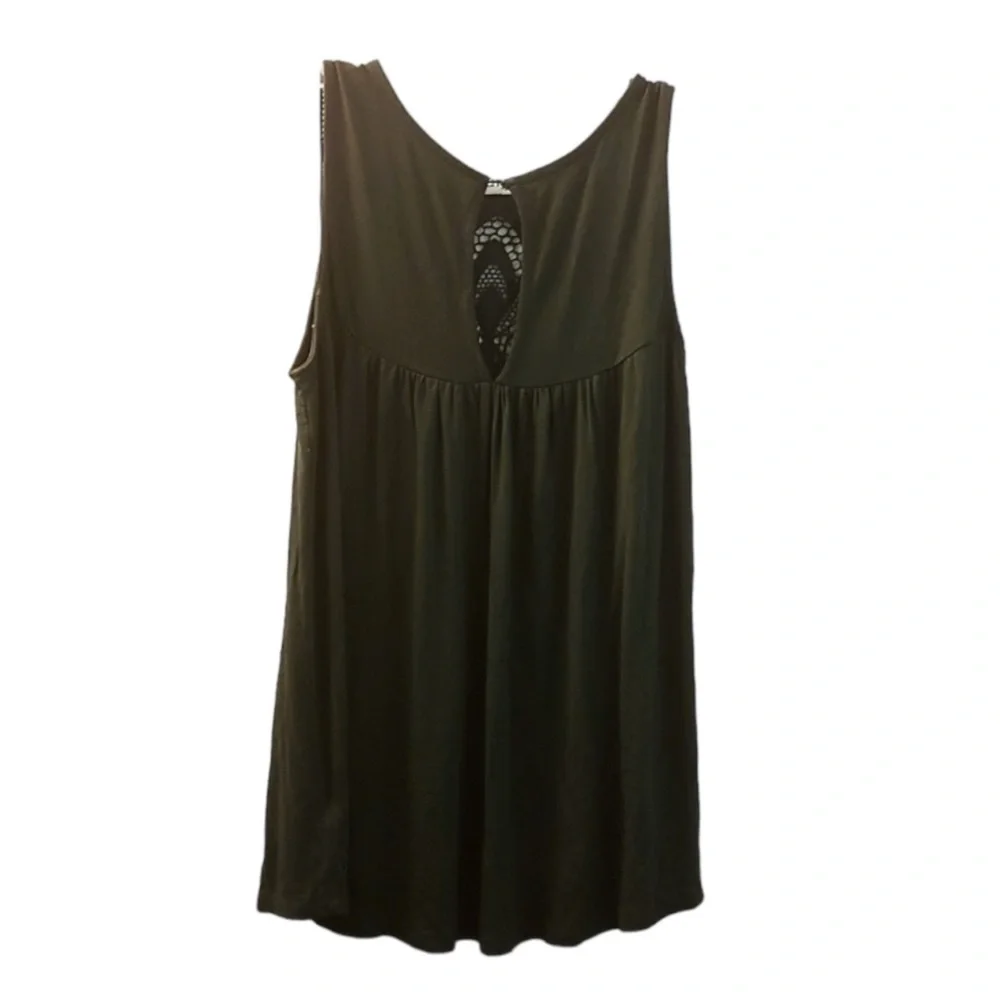 🟢2 FOR $15❣️MAURICES CROCHET YOKE SLEEVELESS TOP *MEDIUM *DARK OLIVE GREEN *EUC - Picture 4 of 11